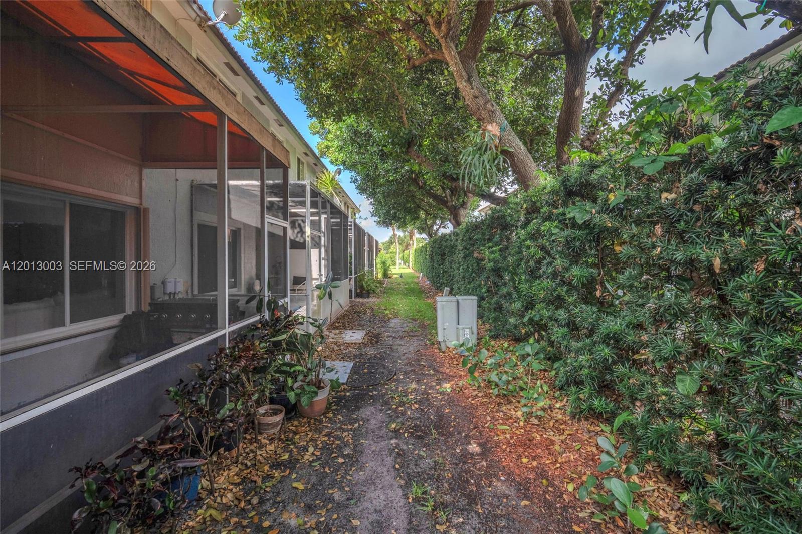 MIZNER POINTE OF BOCA VIA - Residential