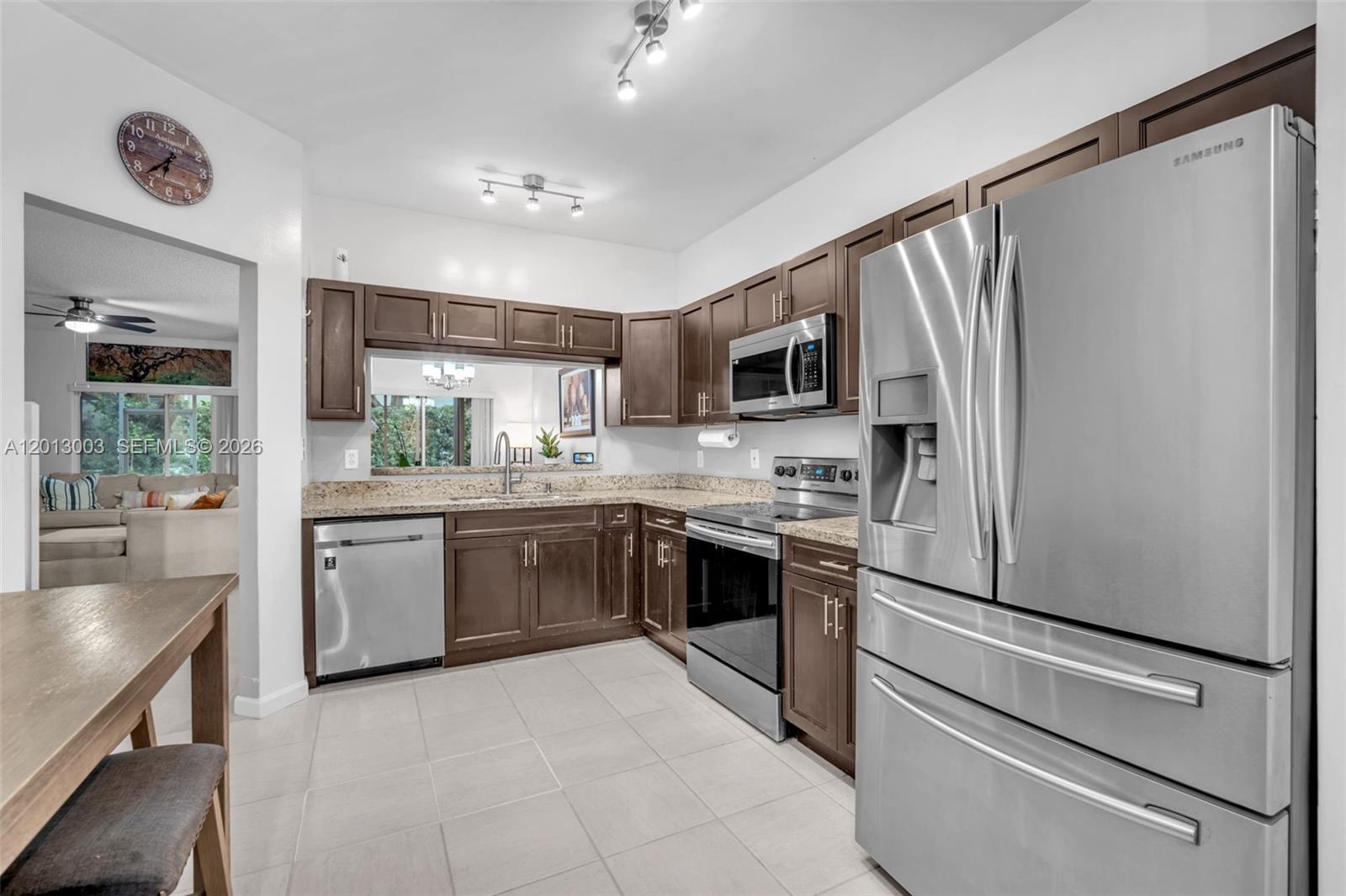MIZNER POINTE OF BOCA VIA - Residential