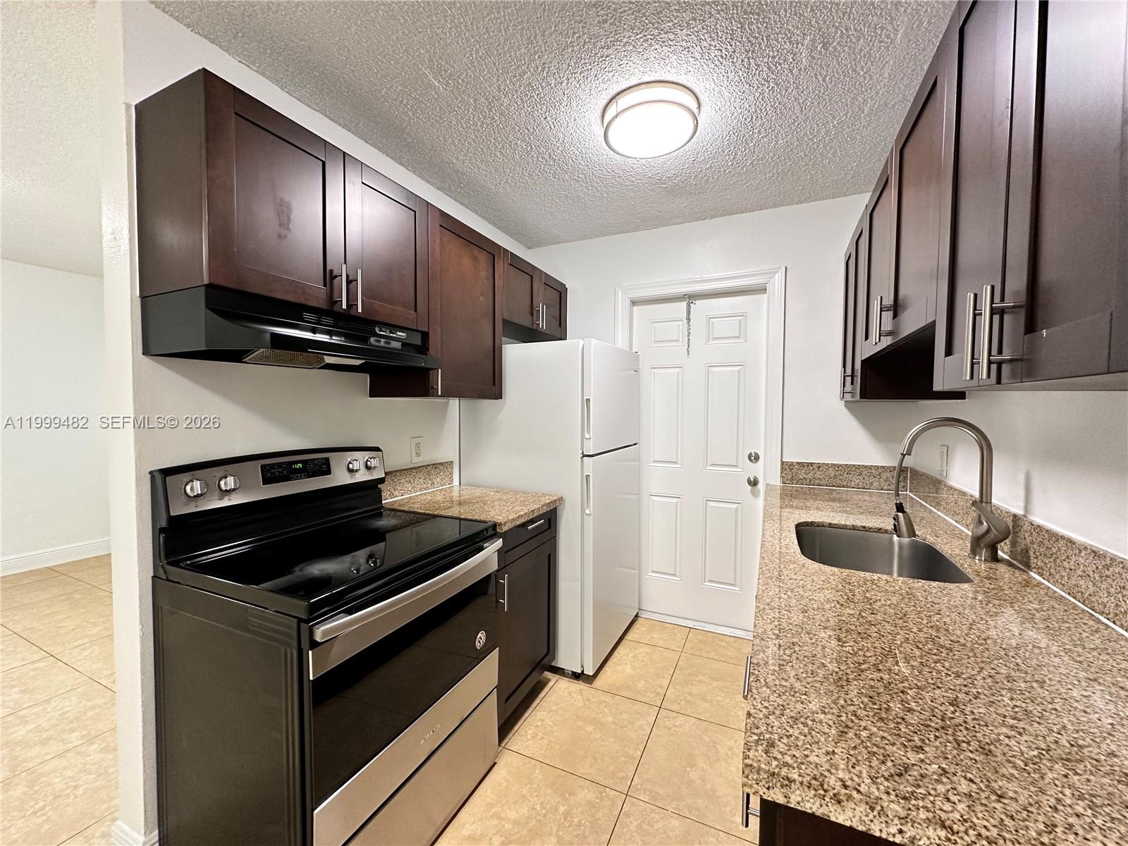 2900 NE 17th Ave 209