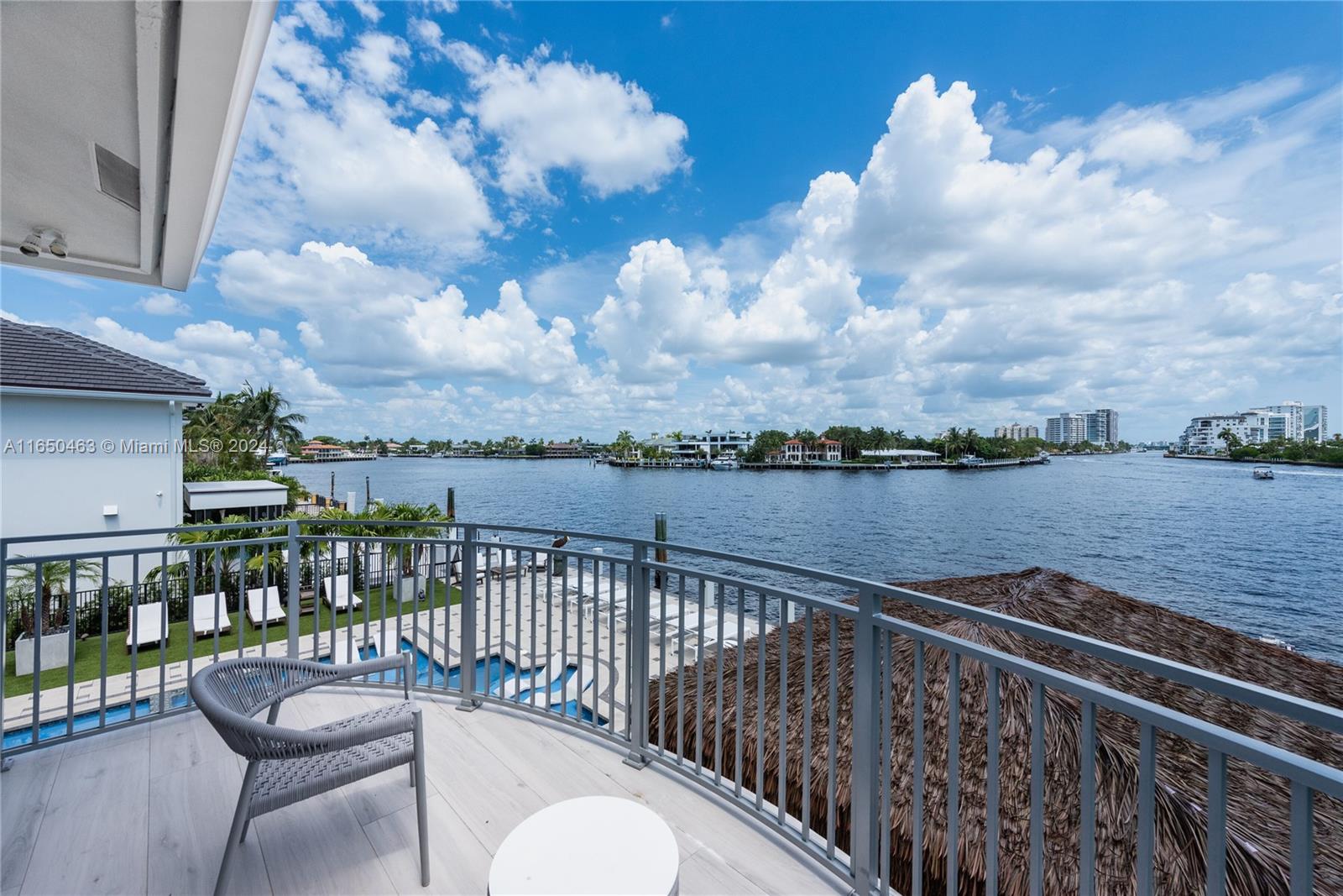 SEA ISLAND - Residential