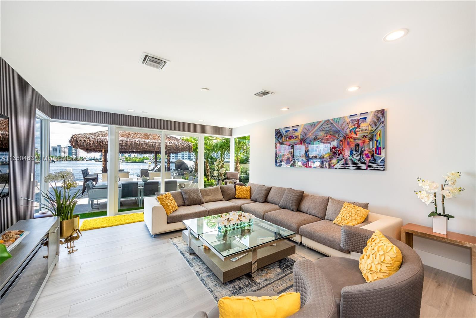 SEA ISLAND - Residential