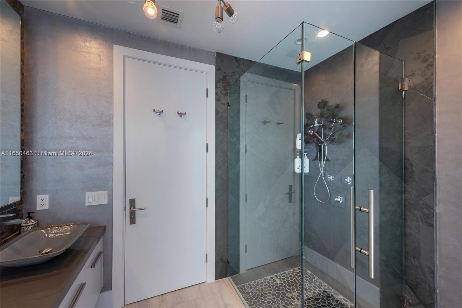 SEA ISLAND - Residential