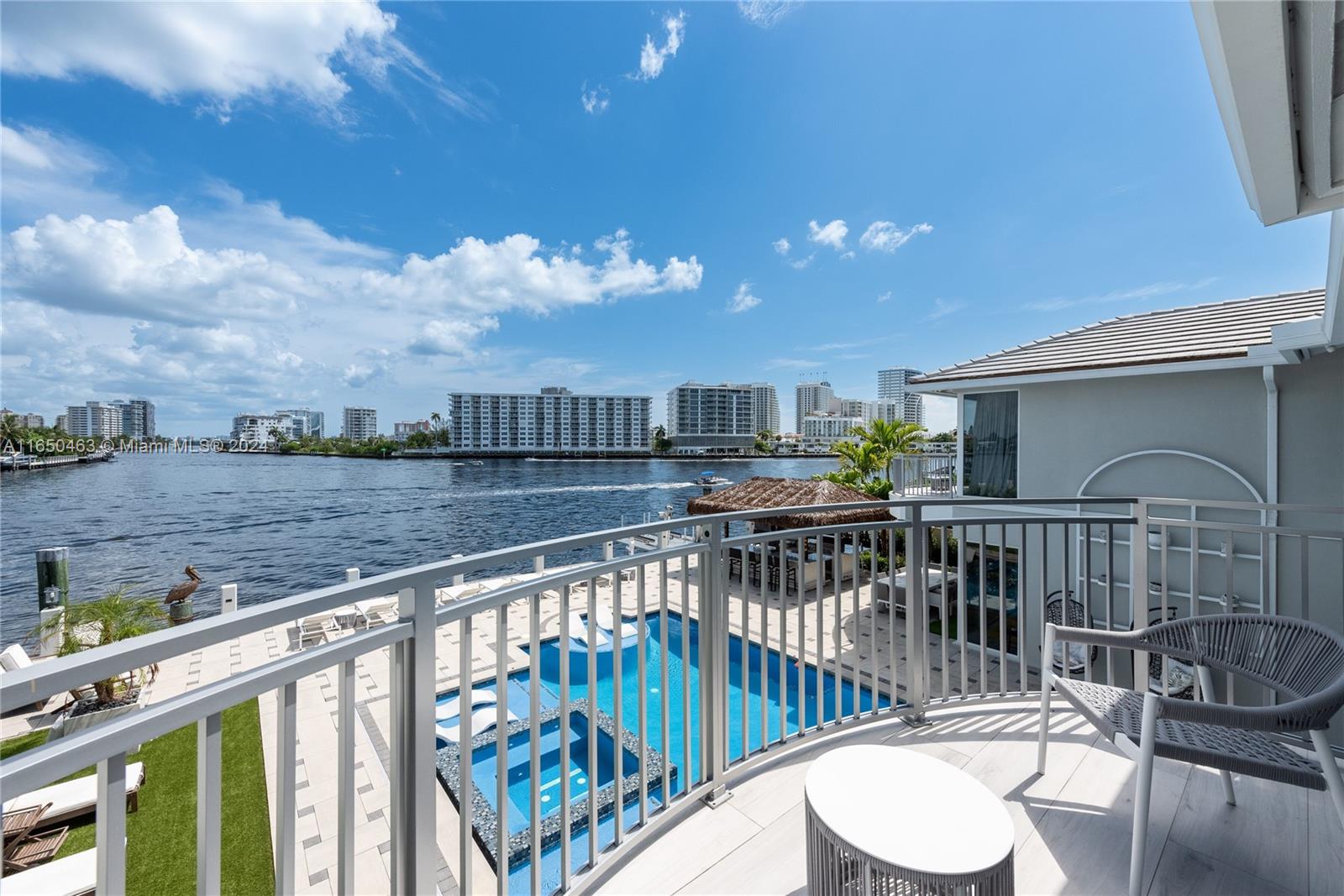 SEA ISLAND - Residential