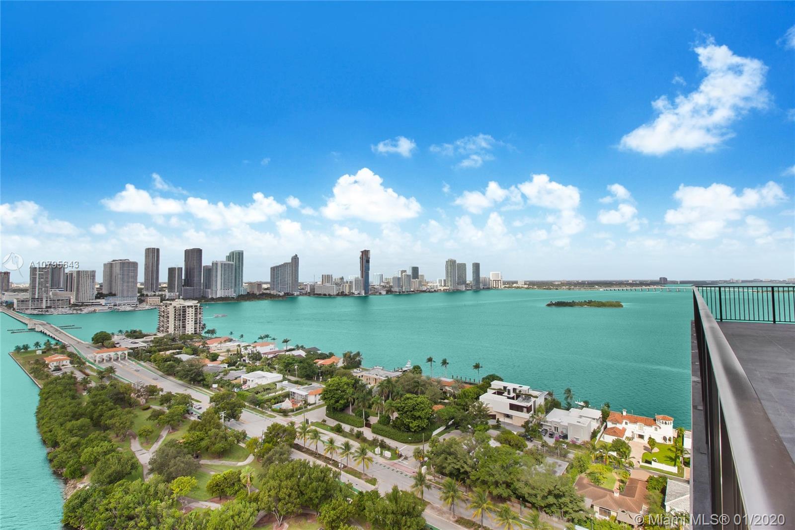 ONE THOUSAND VENETIAN WAY - Residential