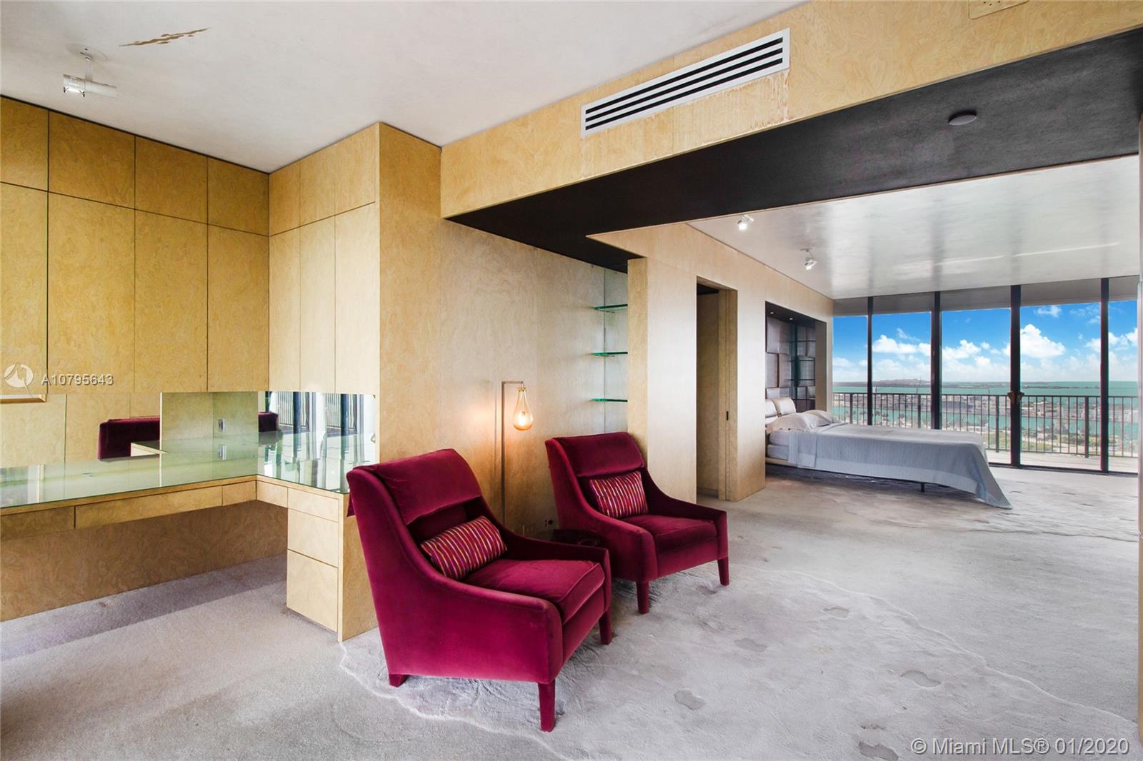 ONE THOUSAND VENETIAN WAY - Residential