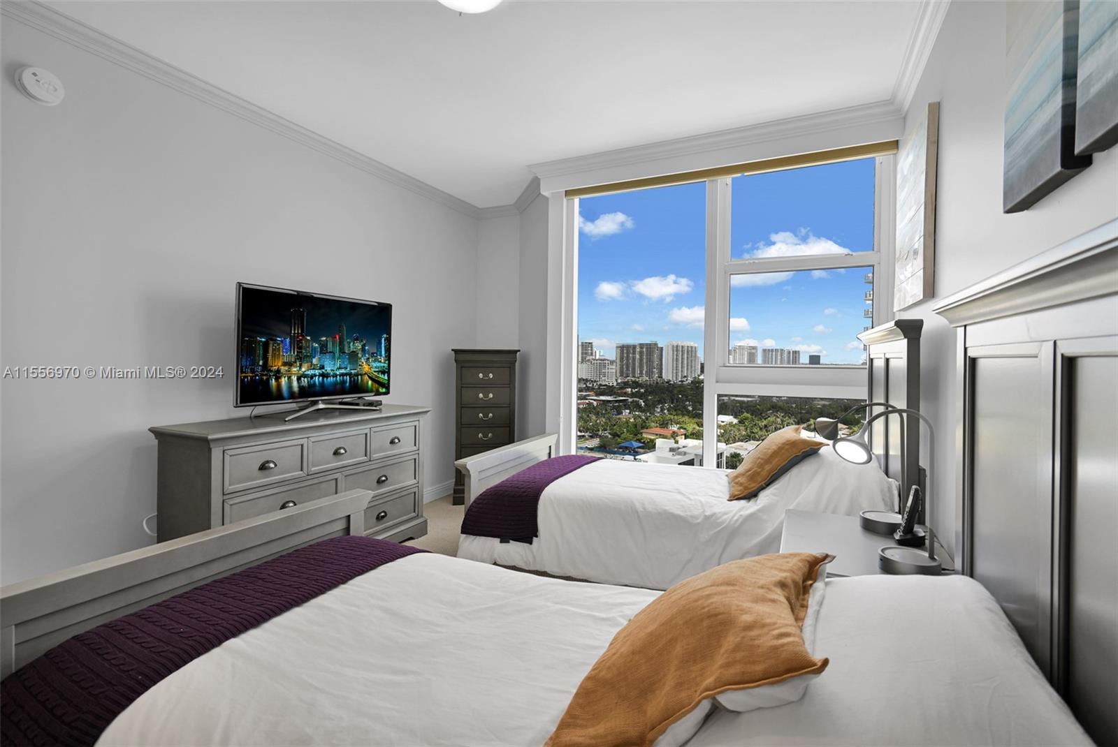 OCEAN ONE CONDO - Residential