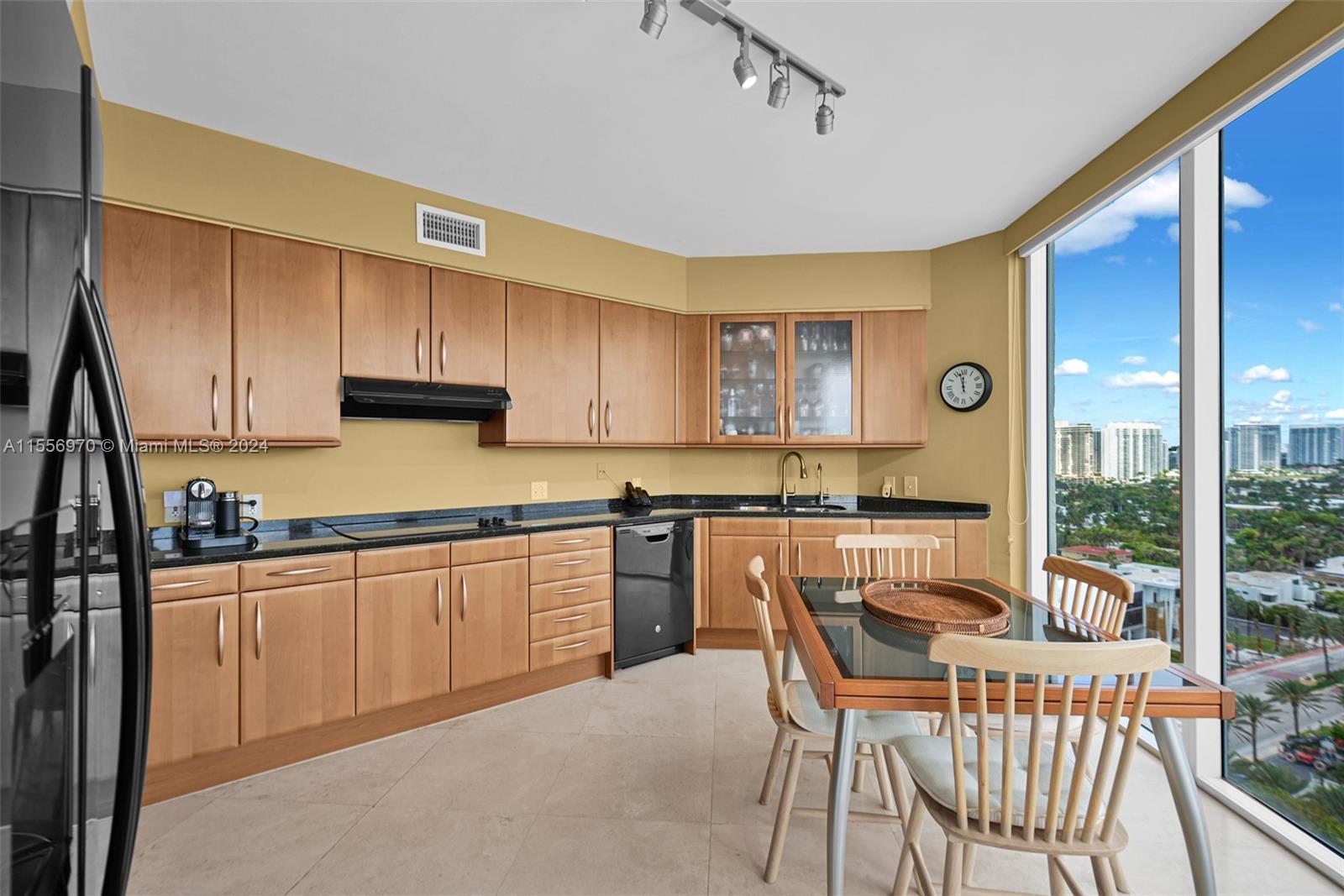 OCEAN ONE CONDO - Residential