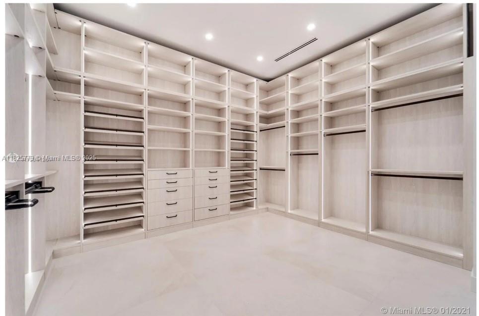 SUDLOW PARK - Residential