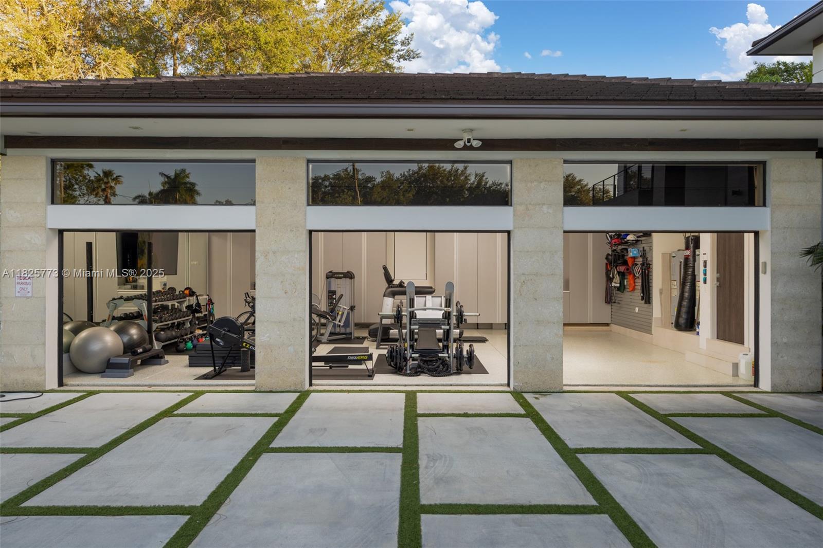 SUDLOW PARK - Residential