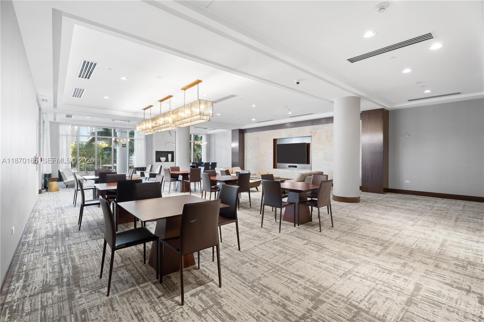 COURTS BRICKELL KEY CONDO - Residential