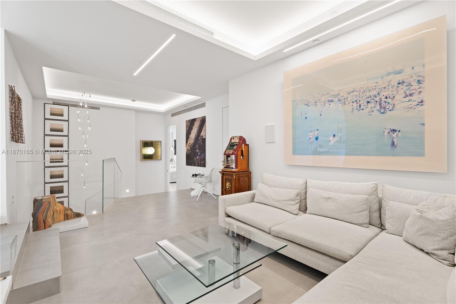 COURTS BRICKELL KEY CONDO - Residential