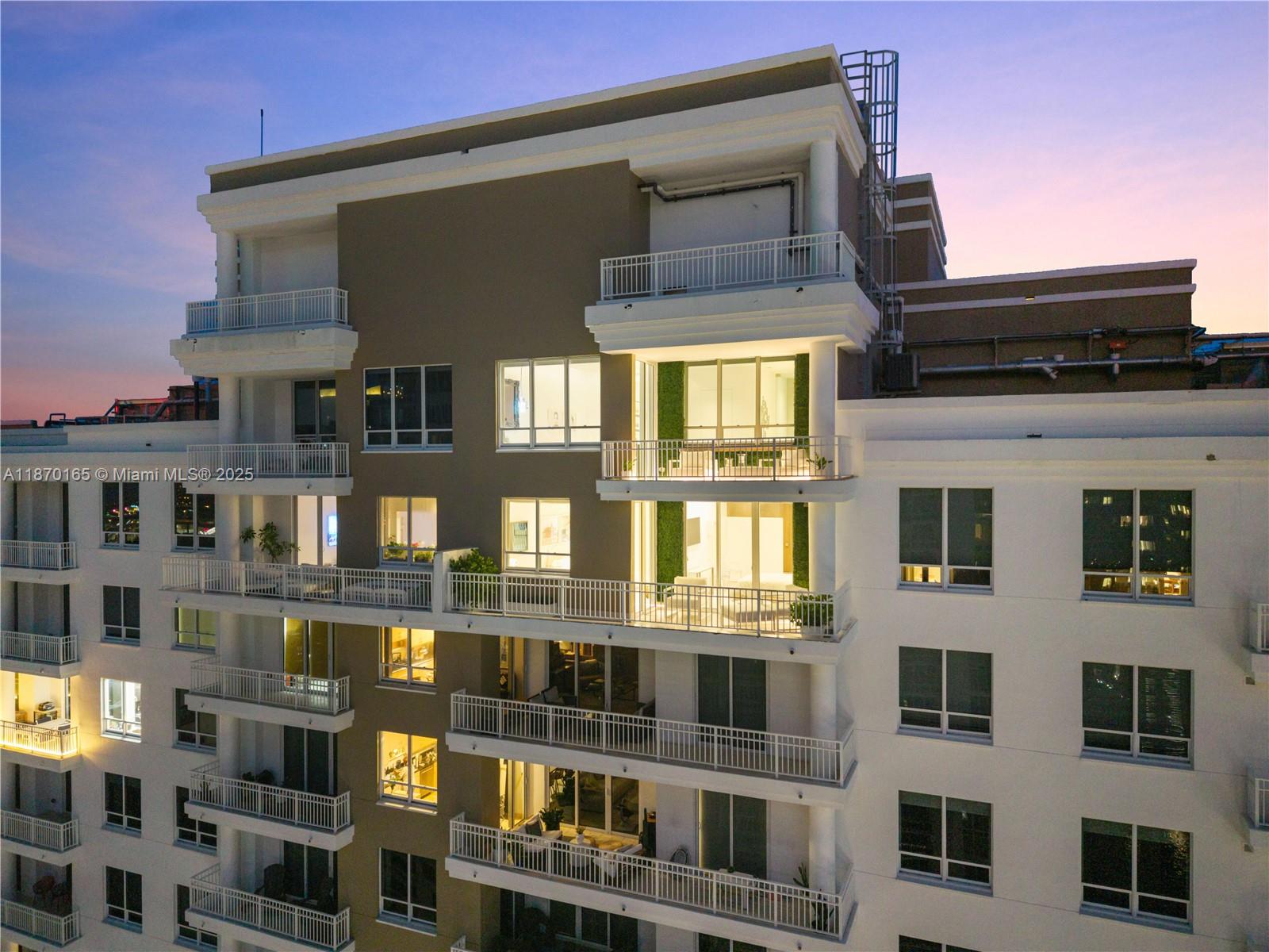 COURTS BRICKELL KEY CONDO - Residential