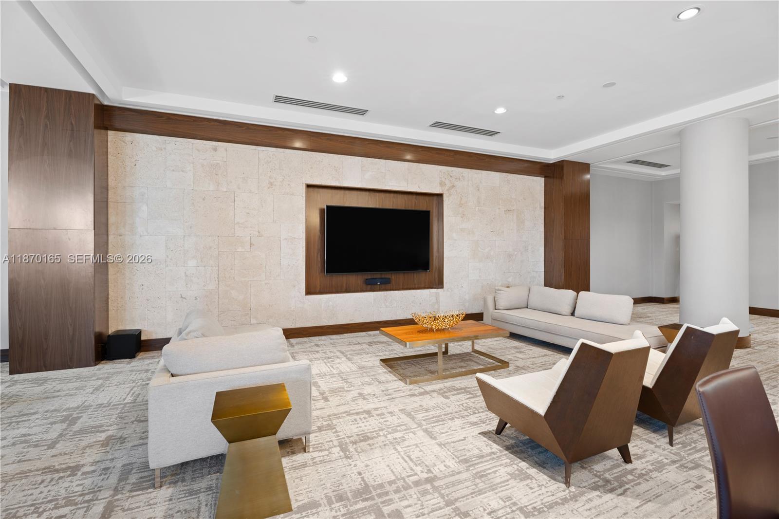 COURTS BRICKELL KEY CONDO - Residential