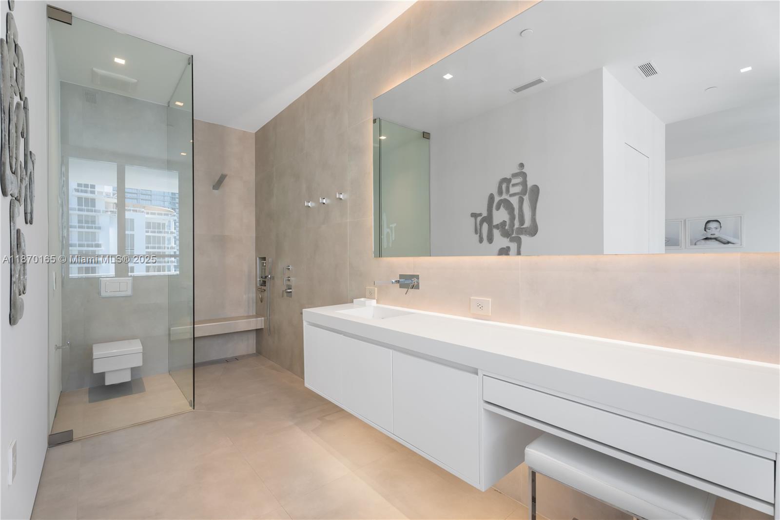 COURTS BRICKELL KEY CONDO - Residential