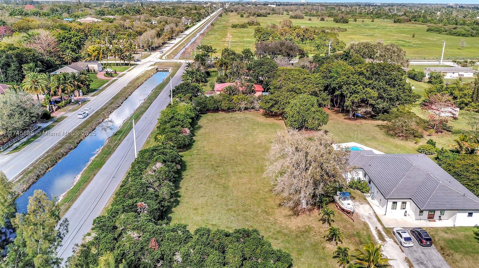 FLA FRUIT LANDS CO SUB NO - Land