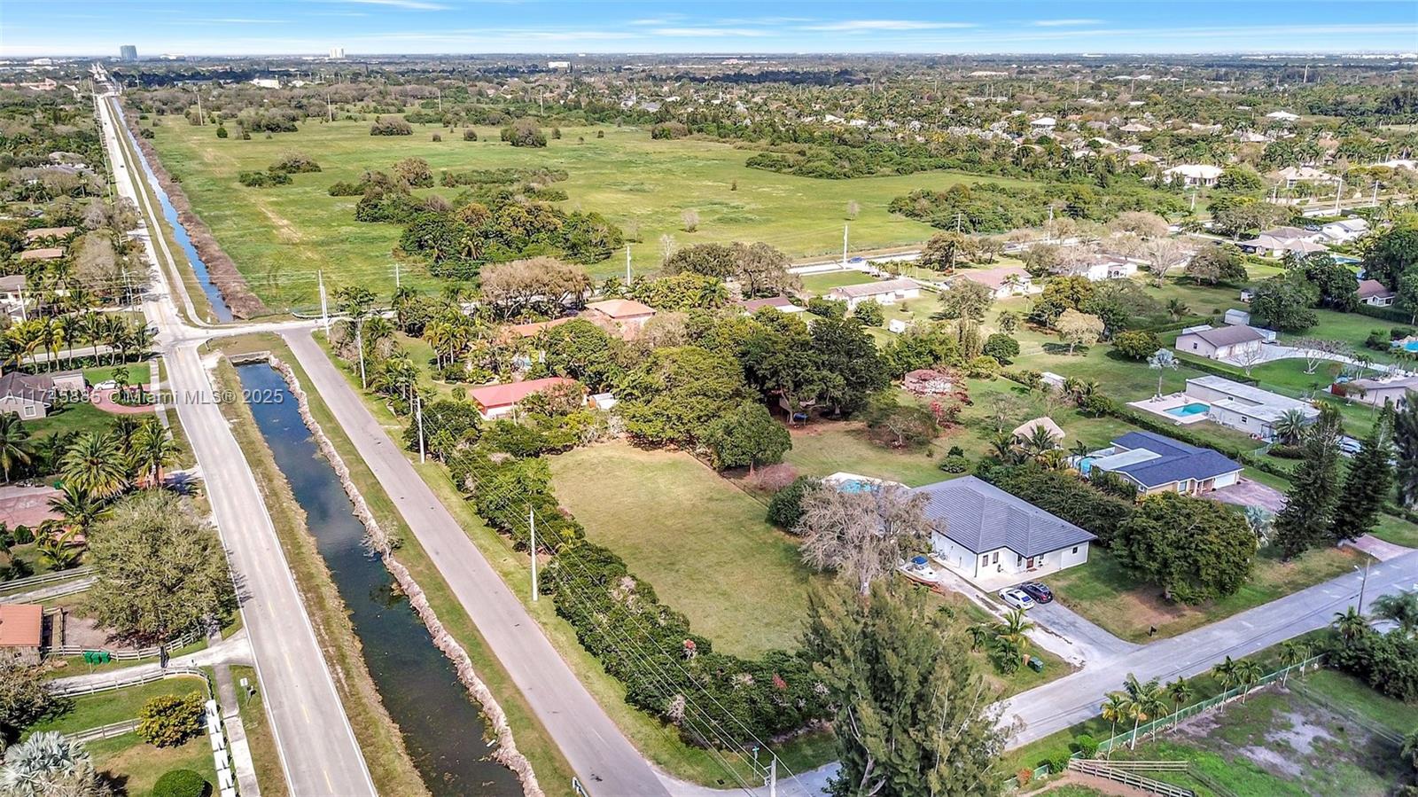 FLA FRUIT LANDS CO SUB NO - Land