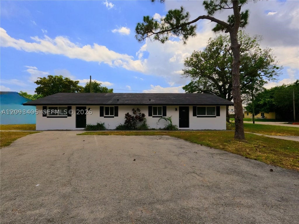 Photo of 4876 Serafica Dr #1, Lake Worth, FL 33461 (MLS # A12093405)