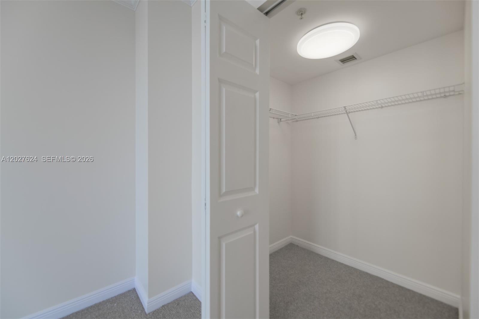 DUO CONDOMINIUM WEST - Residential