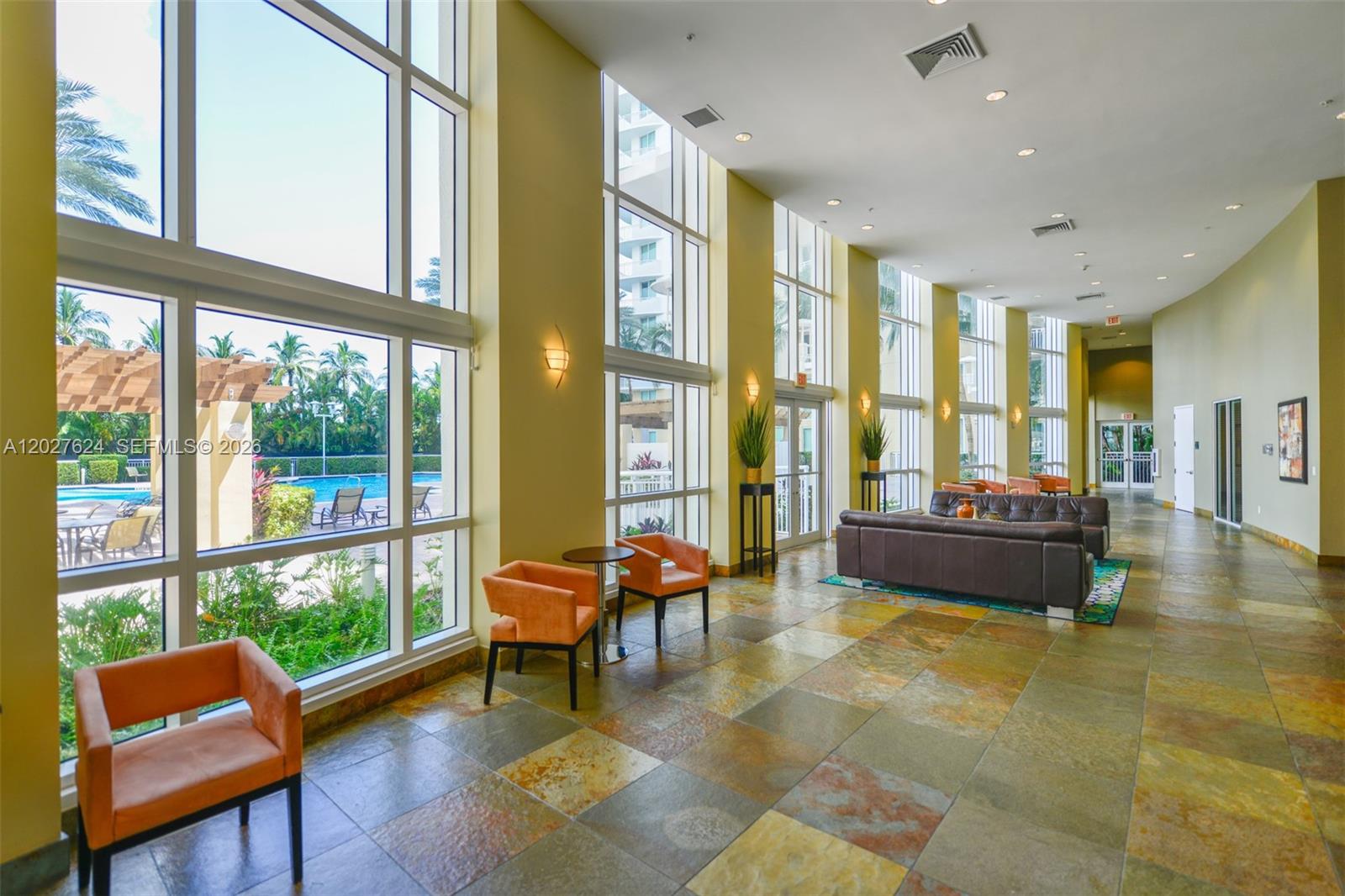 DUO CONDOMINIUM WEST - Residential