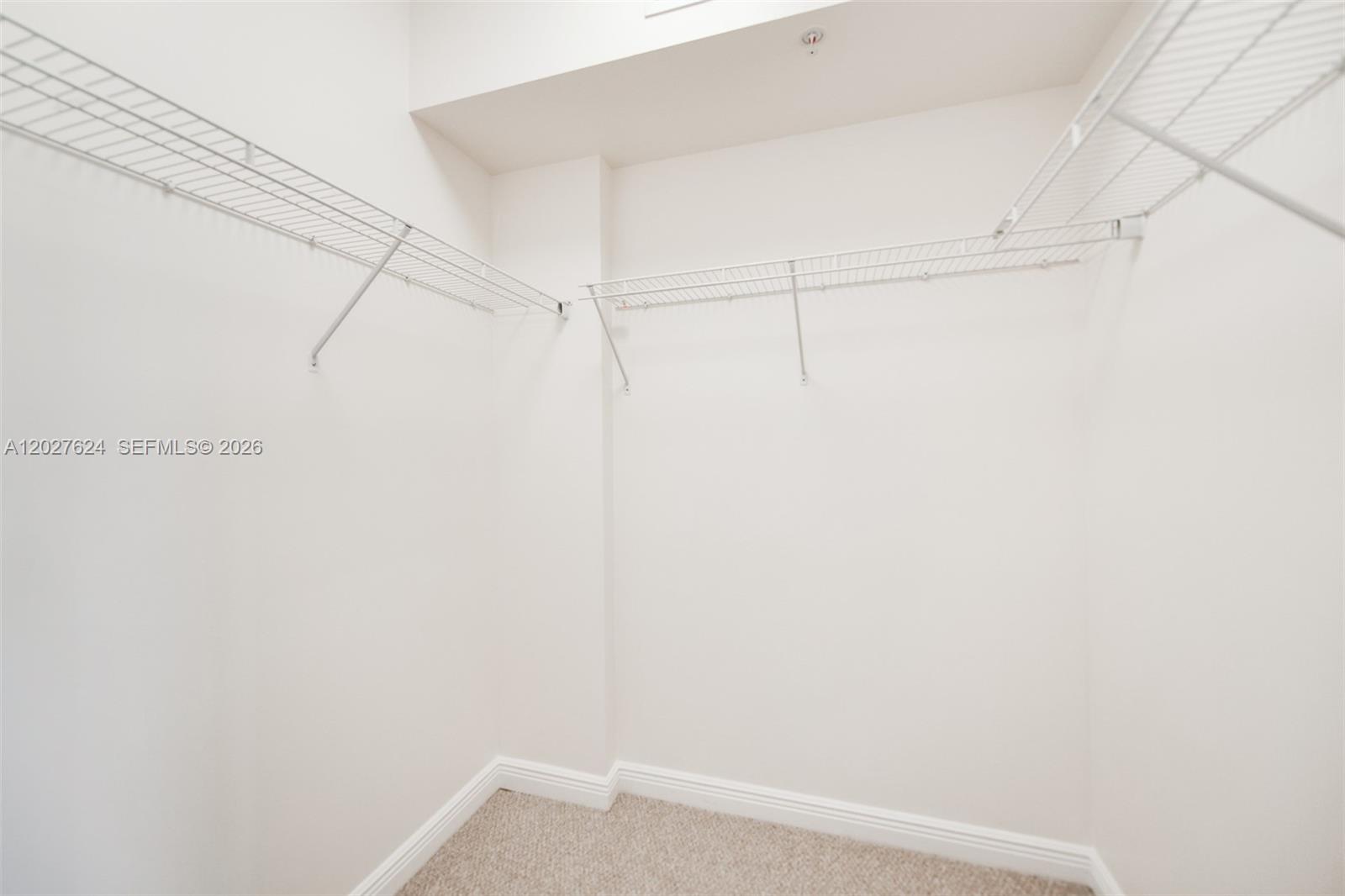 DUO CONDOMINIUM WEST - Residential
