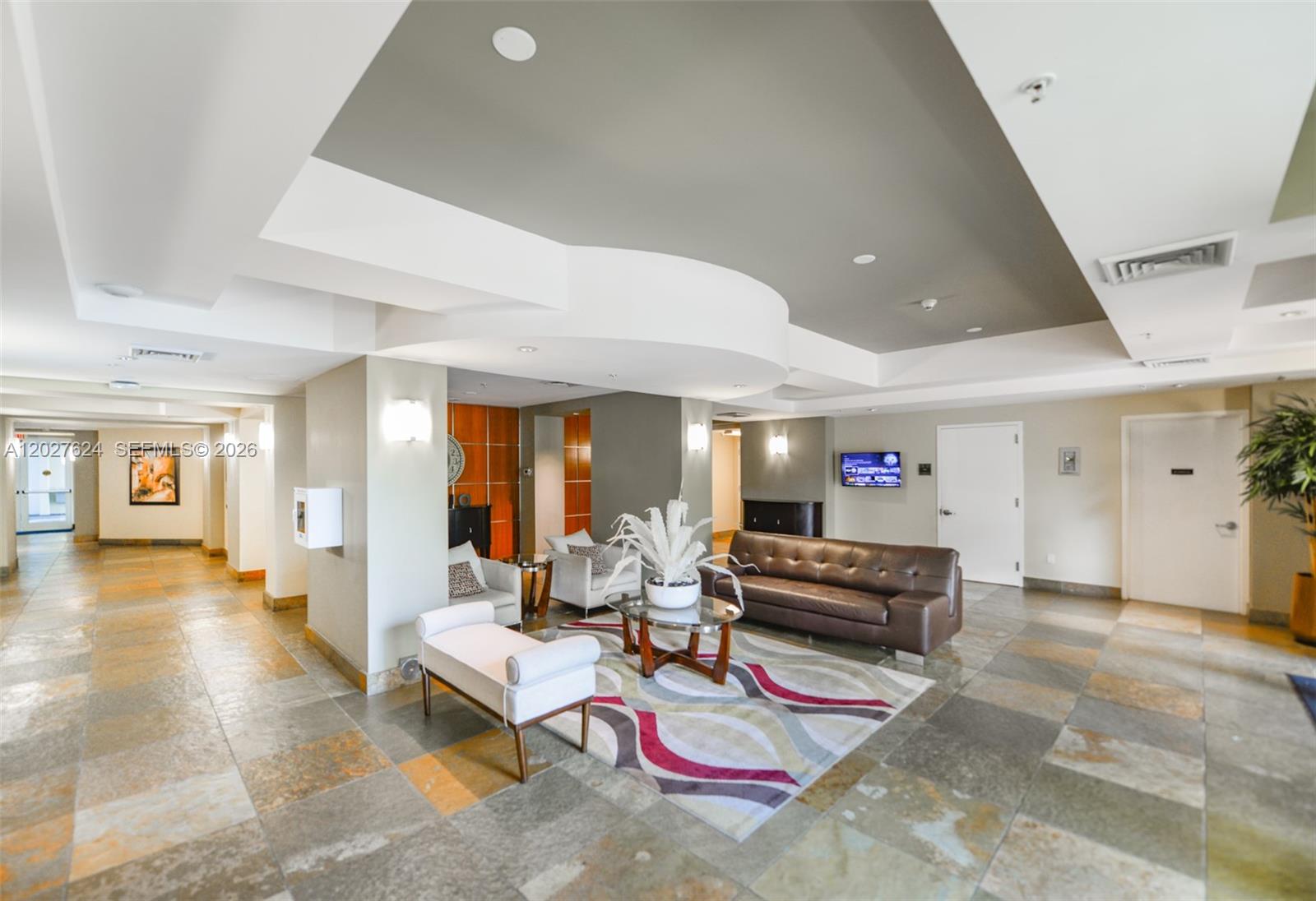 DUO CONDOMINIUM WEST - Residential