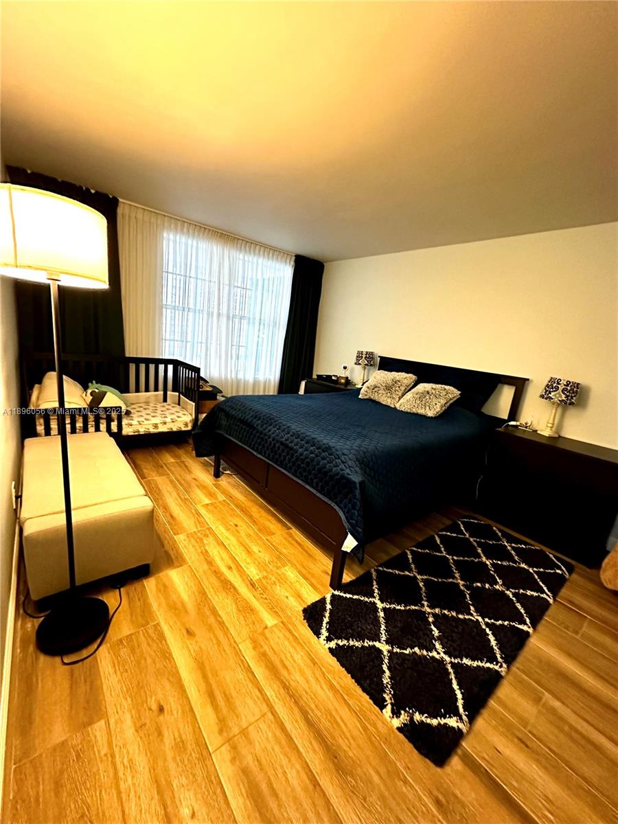 KINGS PARK GARDEN APTS CO - Residential Lease