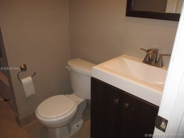 WELLEBY TOWNHOME 1 CONDO - Residential