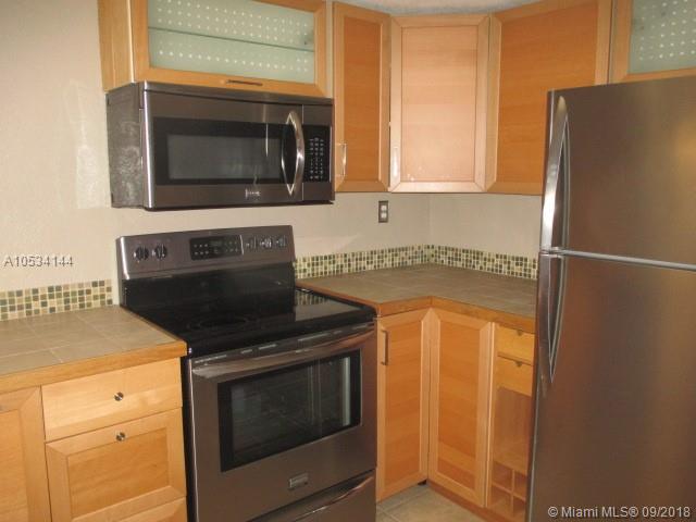 WELLEBY TOWNHOME 1 CONDO - Residential