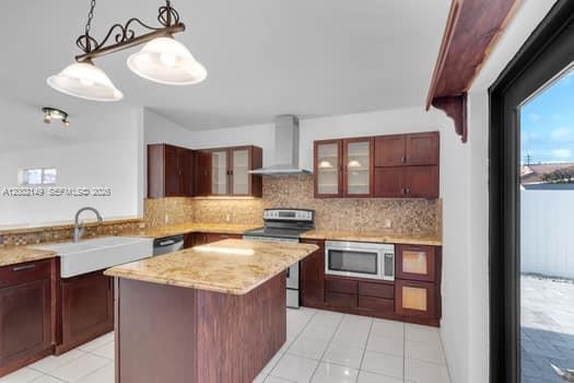 CHRISTYS 3RD ADDN - Residential Lease