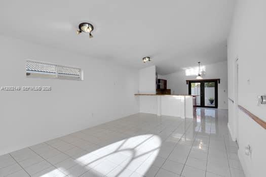 CHRISTYS 3RD ADDN - Residential Lease