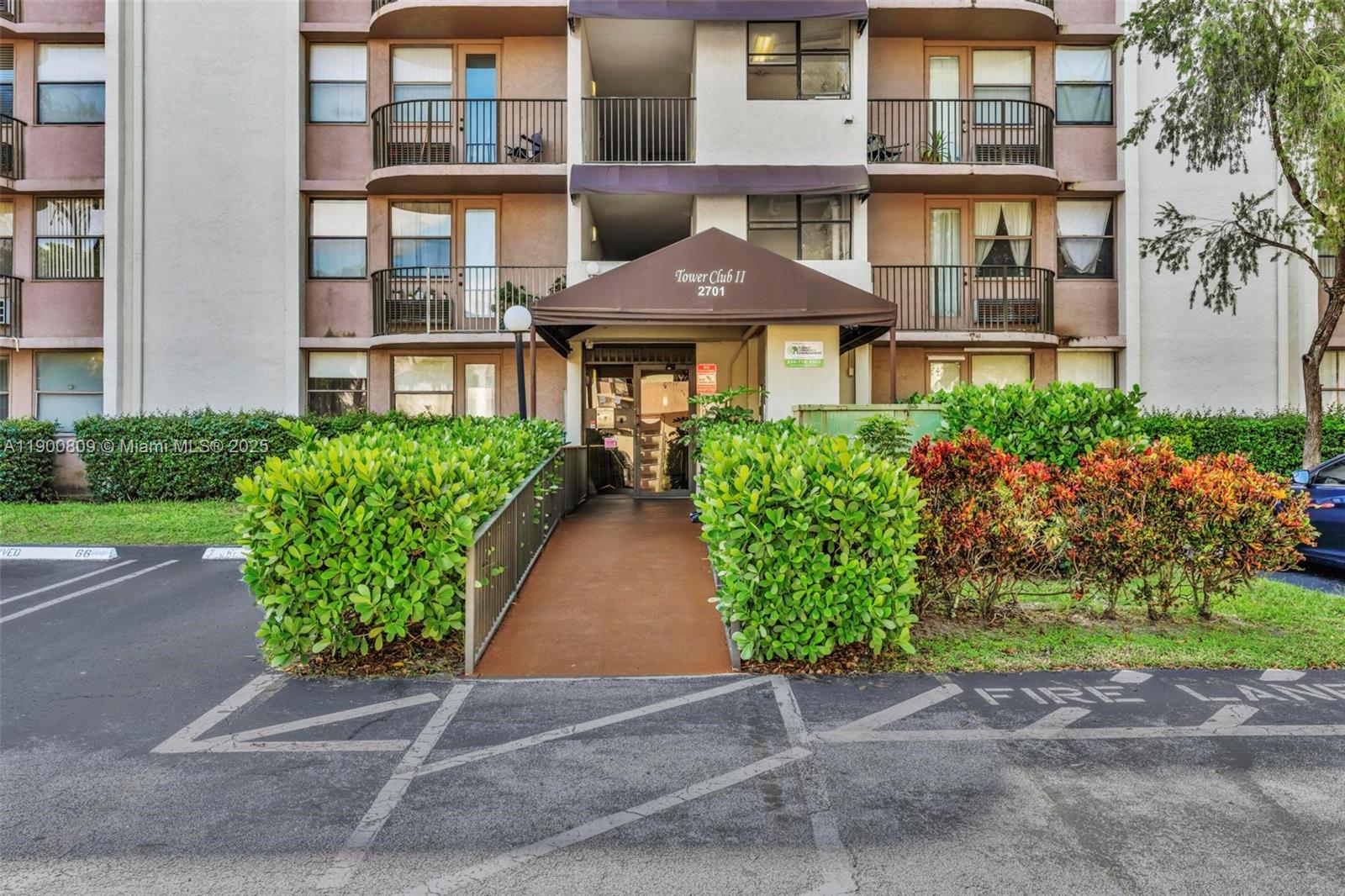 CORAL SPRINGS TOWER CLUB - Residential