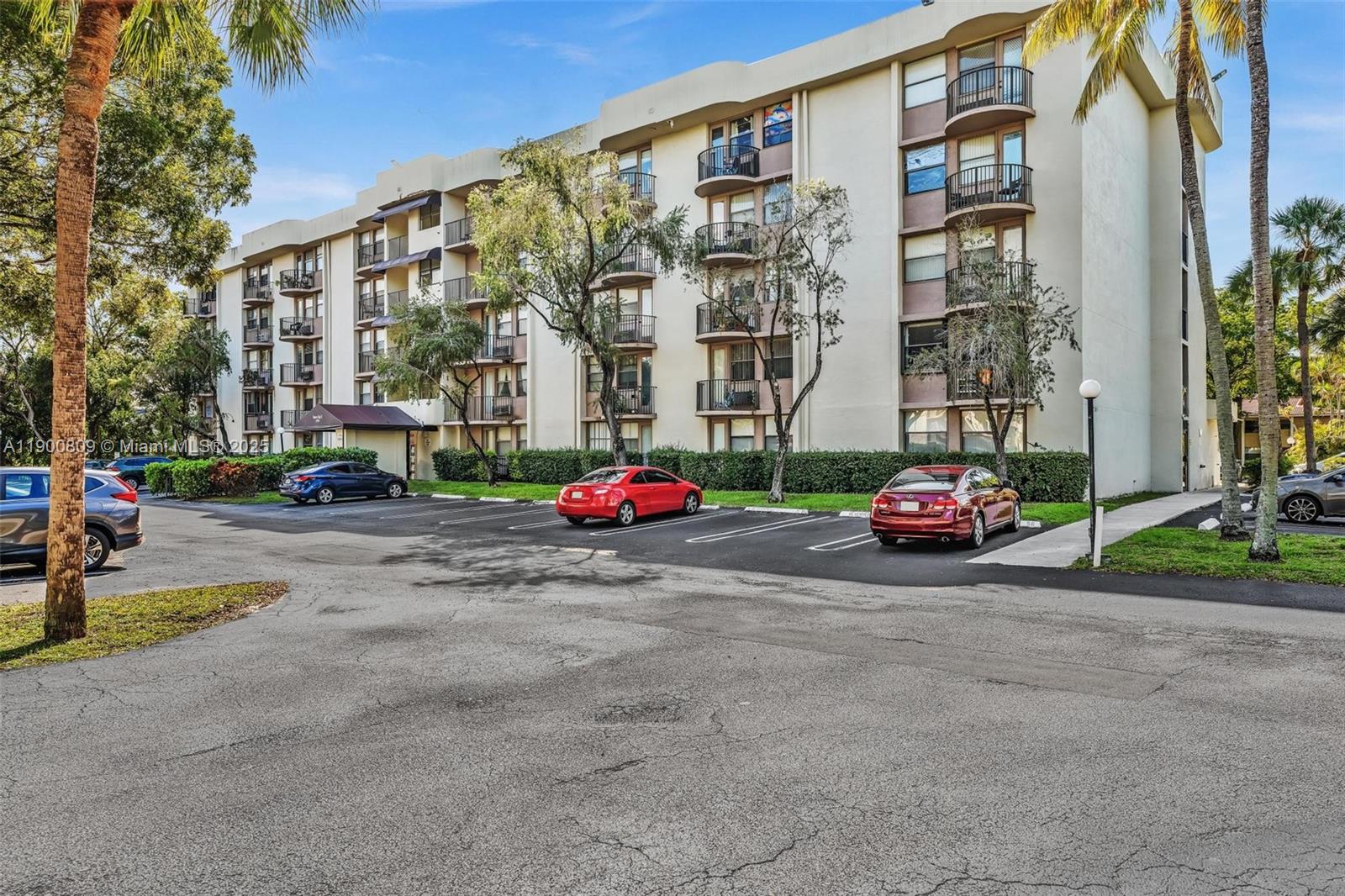 CORAL SPRINGS TOWER CLUB - Residential