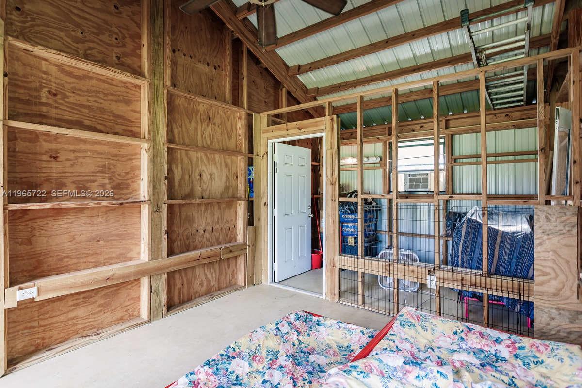 Acreage & Unrec - Residential