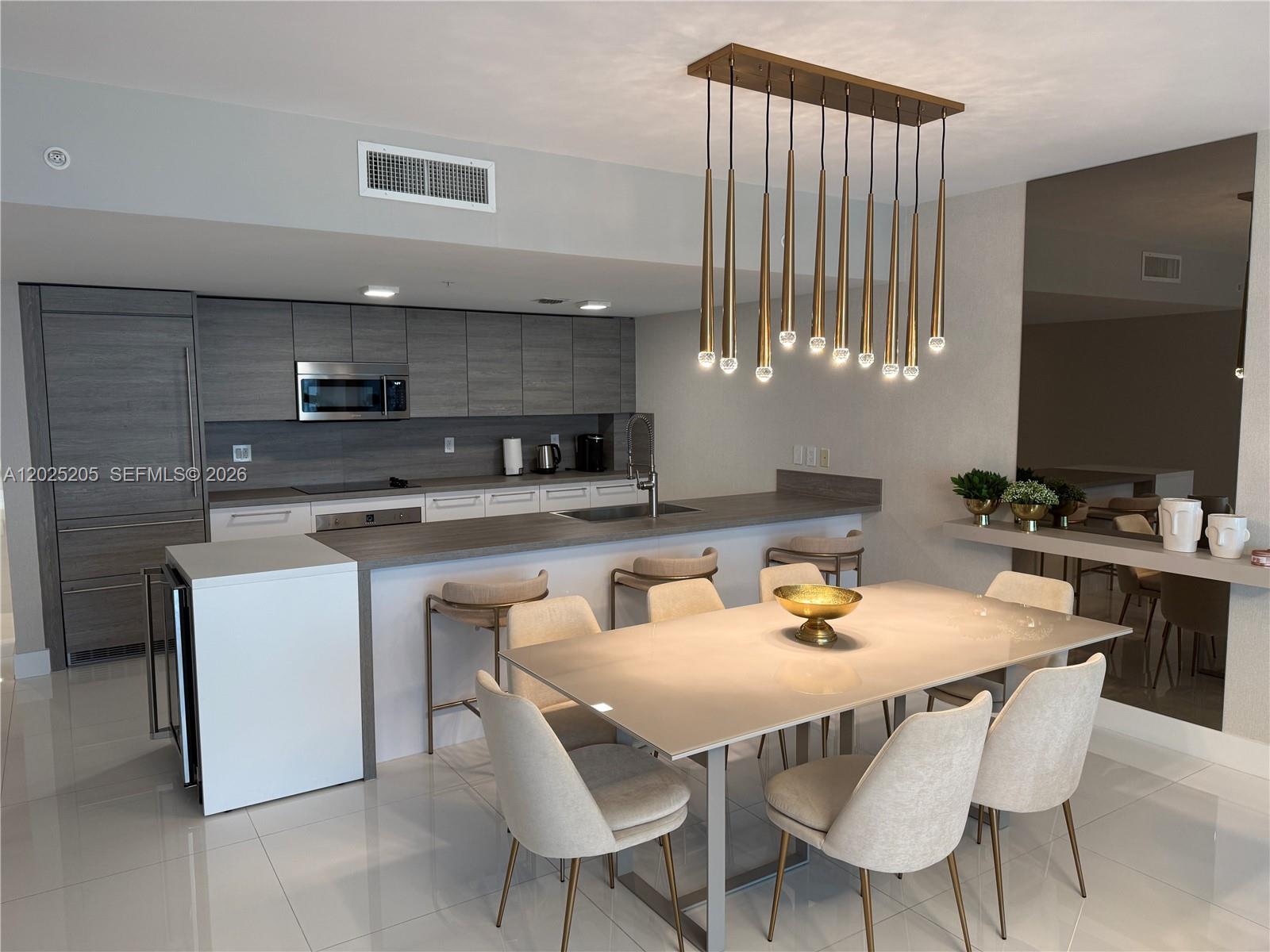 400 Sunny Isles Blvd 1404