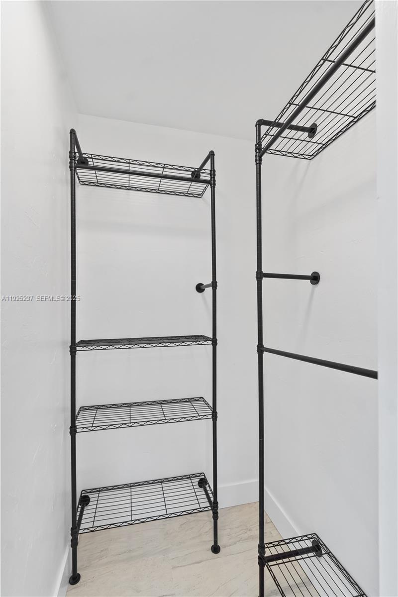 MIDLAND 1ST ADD - Residential