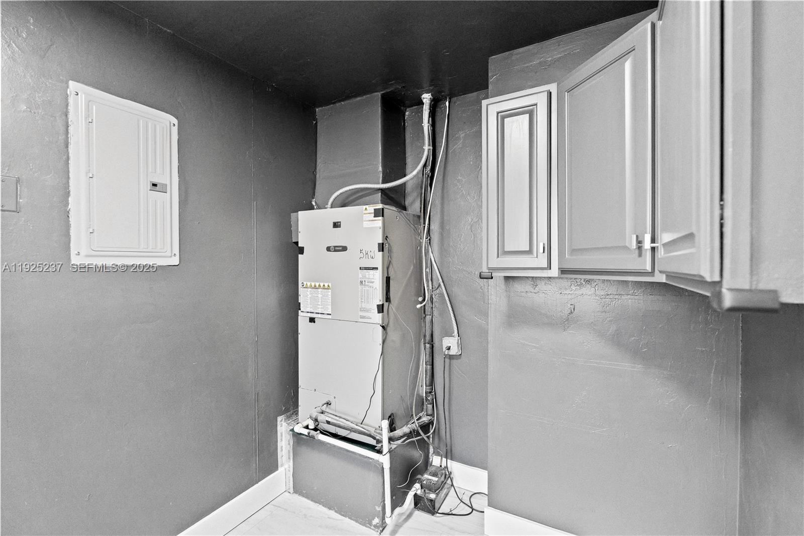 MIDLAND 1ST ADD - Residential