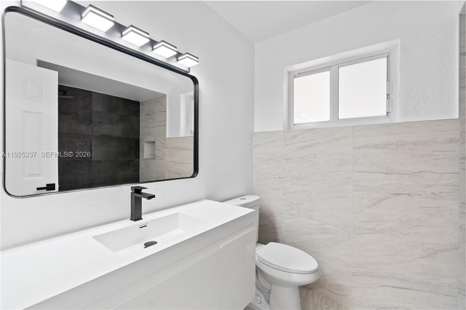 MIDLAND 1ST ADD - Residential