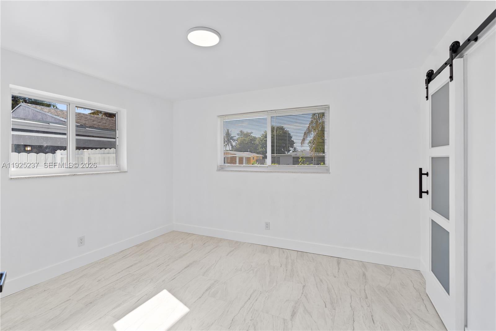 MIDLAND 1ST ADD - Residential