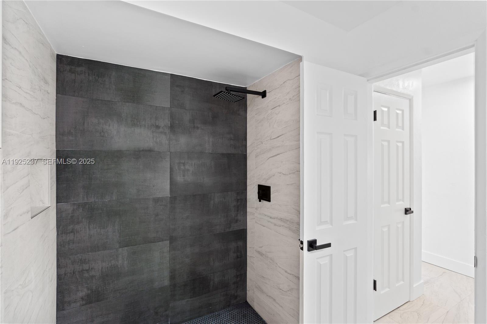 MIDLAND 1ST ADD - Residential