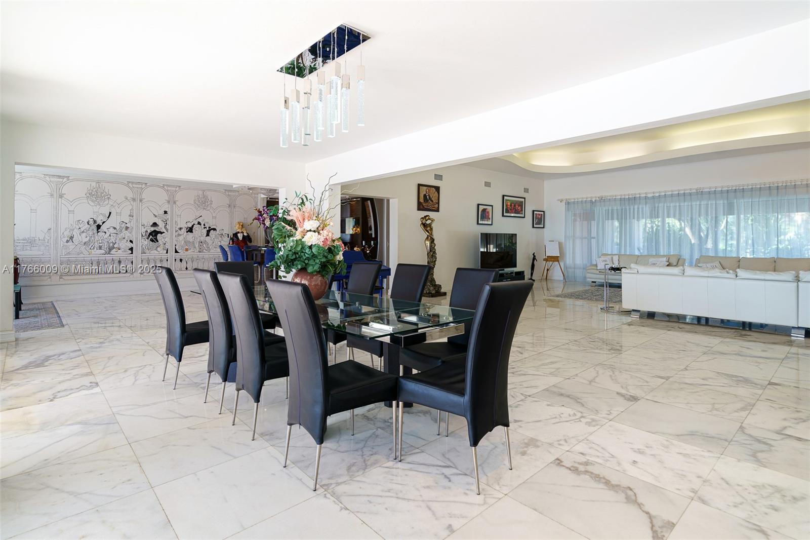 GOLDEN BEACH SEC C - Residential