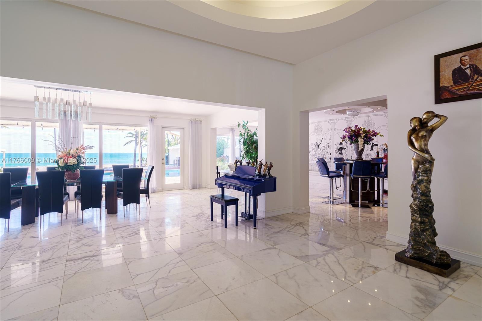 GOLDEN BEACH SEC C - Residential