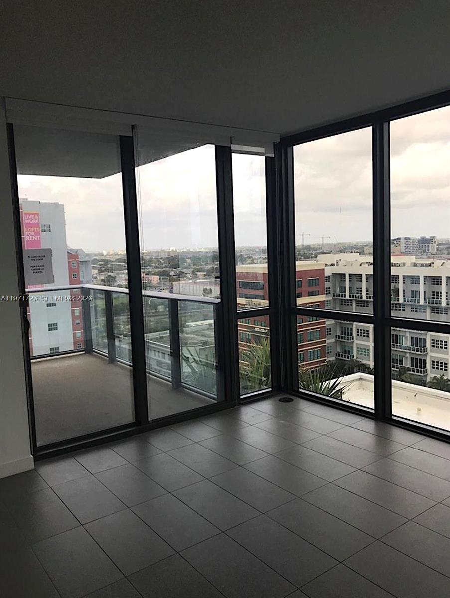 CANVAS CONDO - Residential Lease
