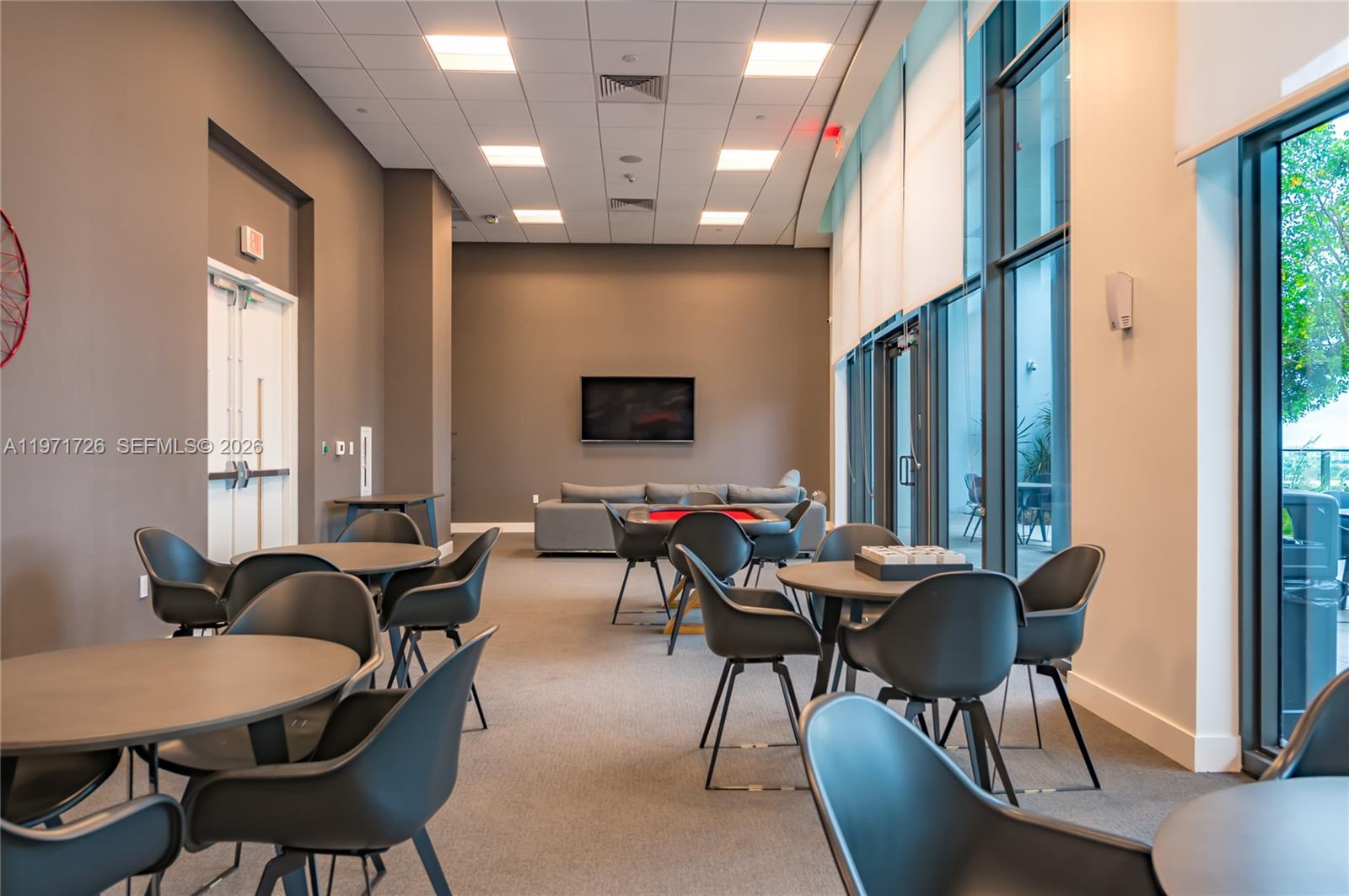 CANVAS CONDO - Residential Lease