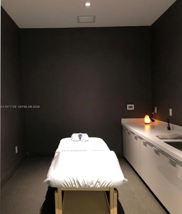 CANVAS CONDO - Residential Lease