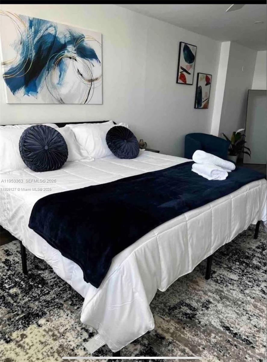 ELLINGTON AT COUNTY LINE - Residential