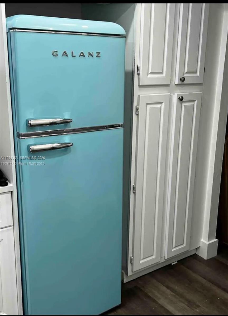 ELLINGTON AT COUNTY LINE - Residential