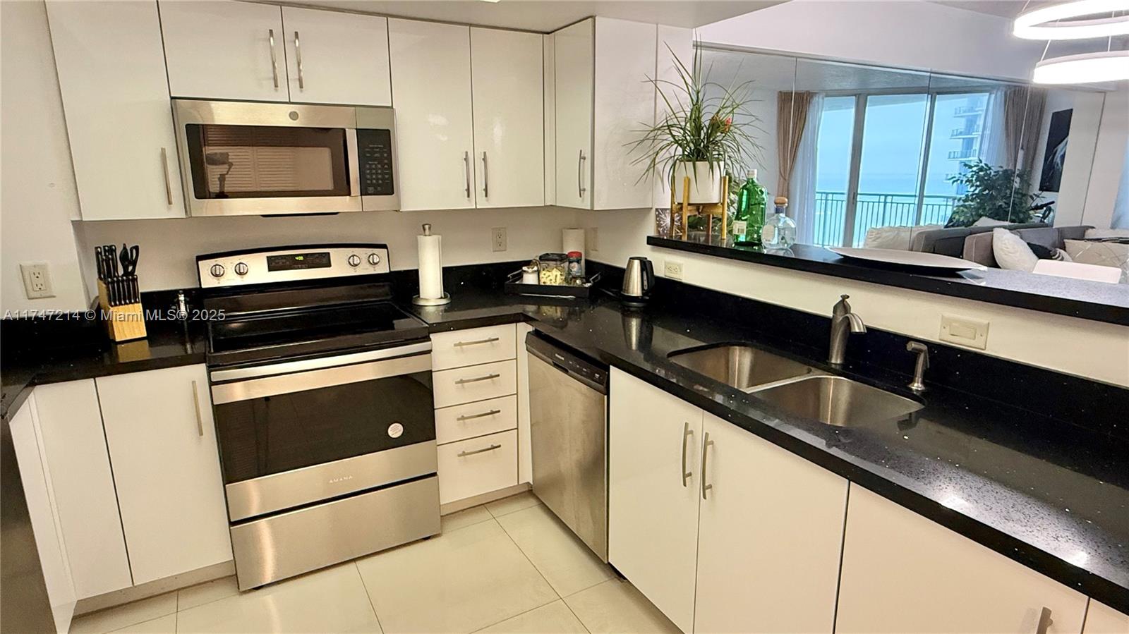 OCEAN POINT BEACH CLUB CO - Residential