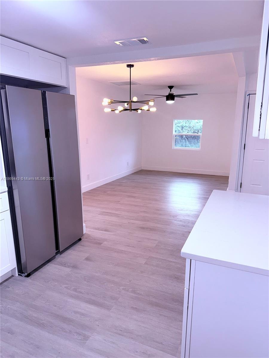 1042.00 - LAKE TULANE AREA - Residential