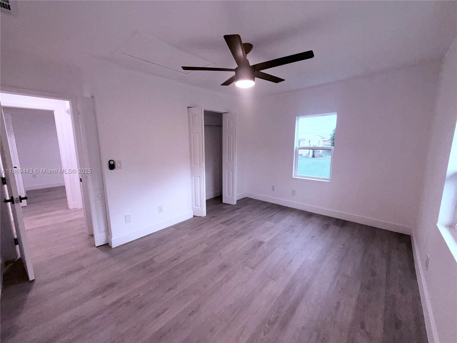 1042.00 - LAKE TULANE AREA - Residential