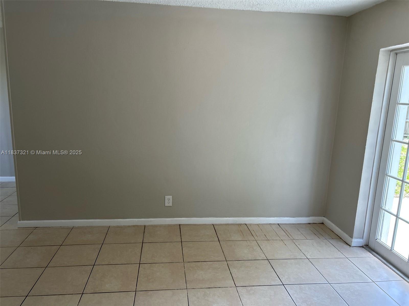 4021 NW 7th Ave